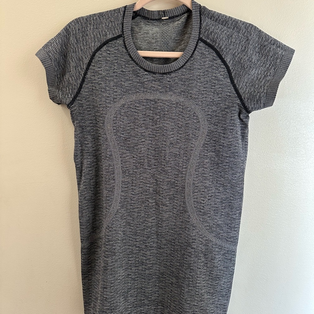 Lululemon Swiftly Tech Gray